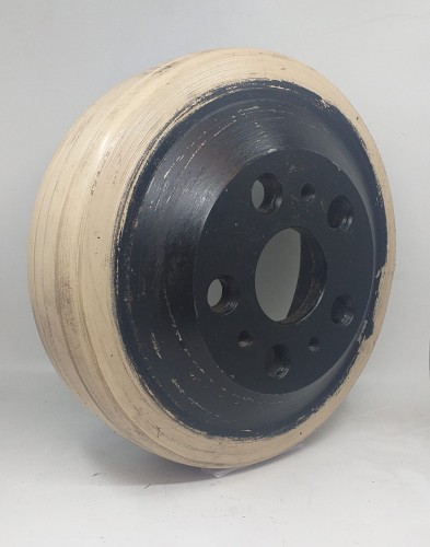 koło napędowe niebrudzące J32NM.jpg